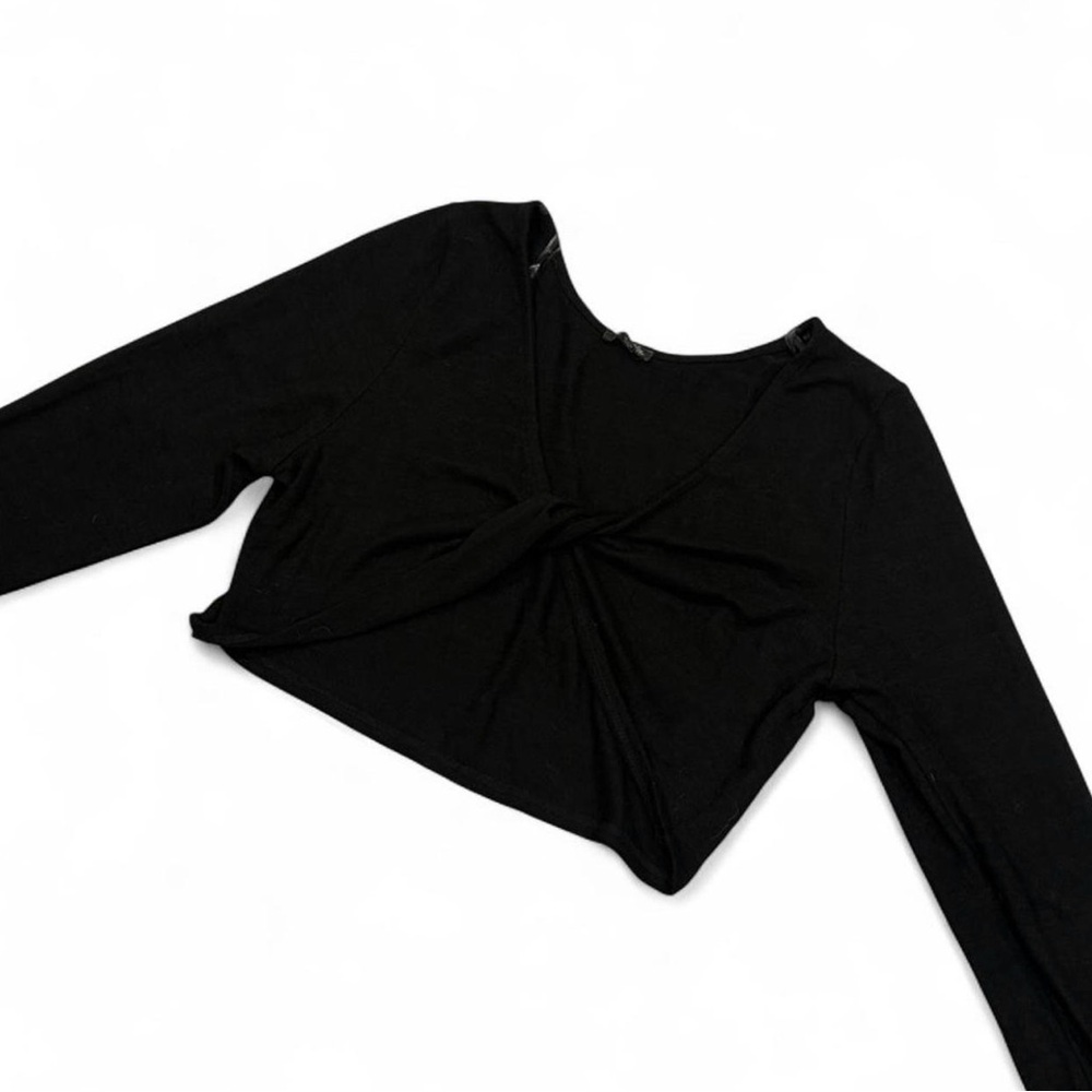 Black Twist-Front Long Sleeve Crop Top